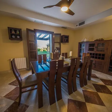 El Arroyo Villa Ronda